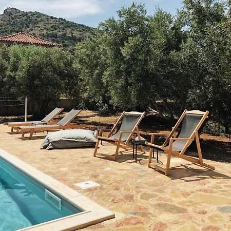 Wunderschoenes In Agios Stefanos *