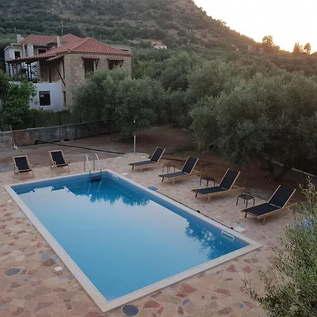Wunderschoenes In Agios Stefanos *